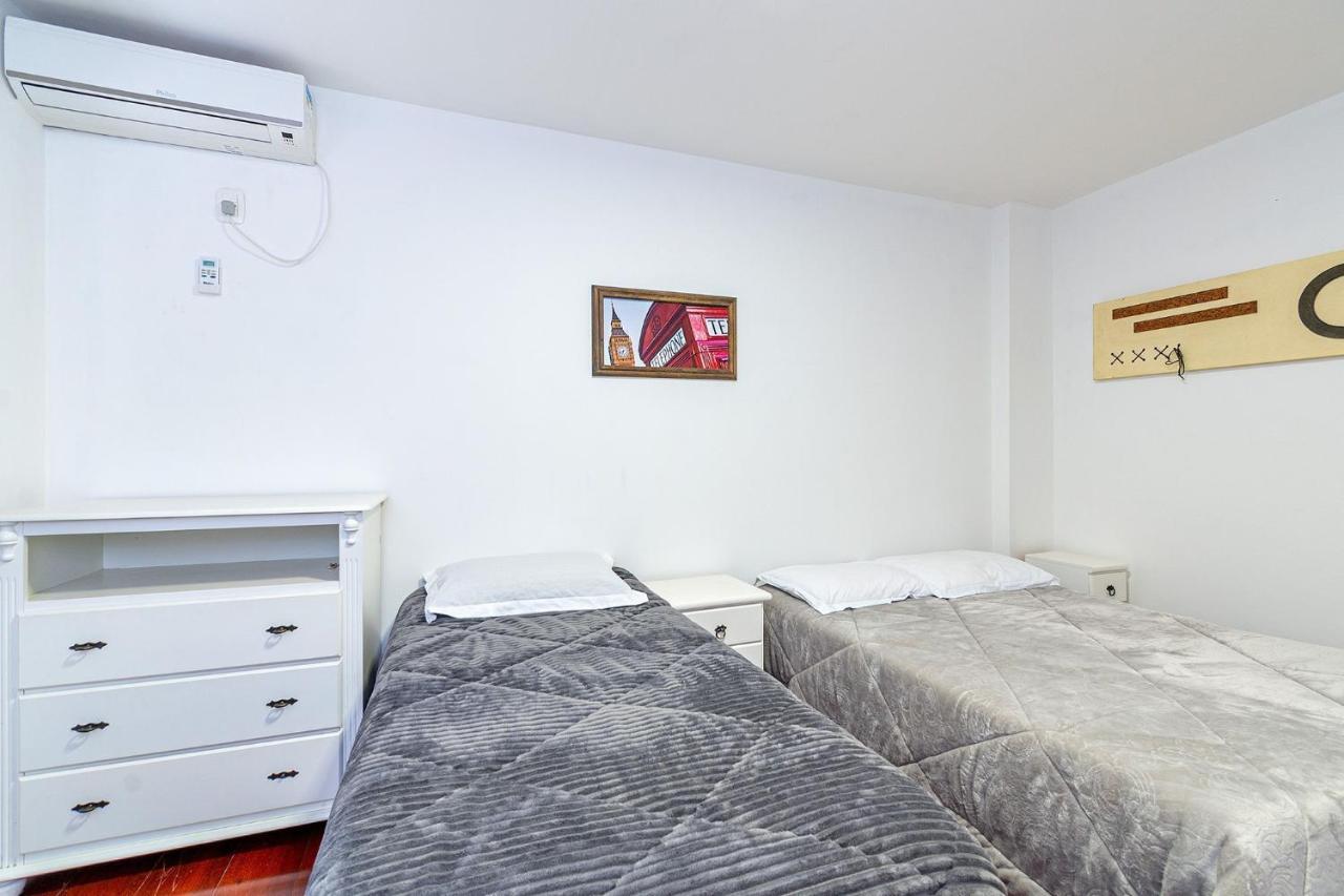 Amplo Apartamento Ao Lado Da Rua Coberta 그라마도 외부 사진