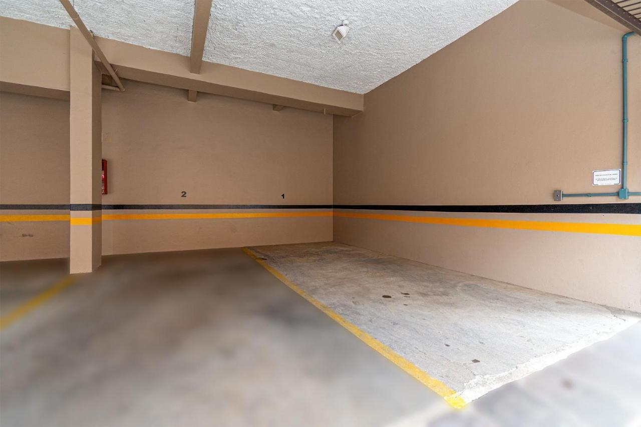 Amplo Apartamento Ao Lado Da Rua Coberta 그라마도 외부 사진